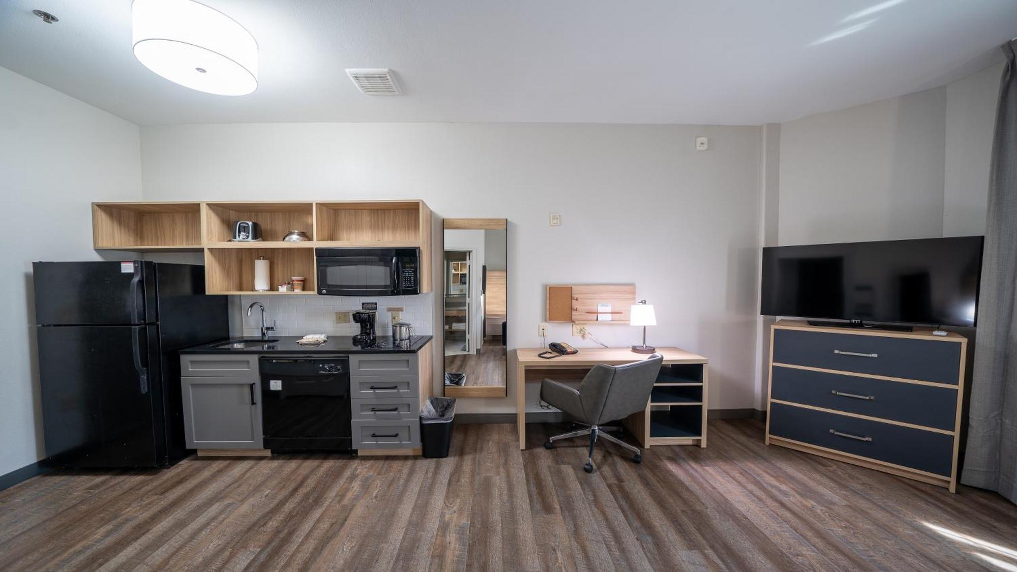 Candlewood Suites Baytown By Ihg Екстериор снимка