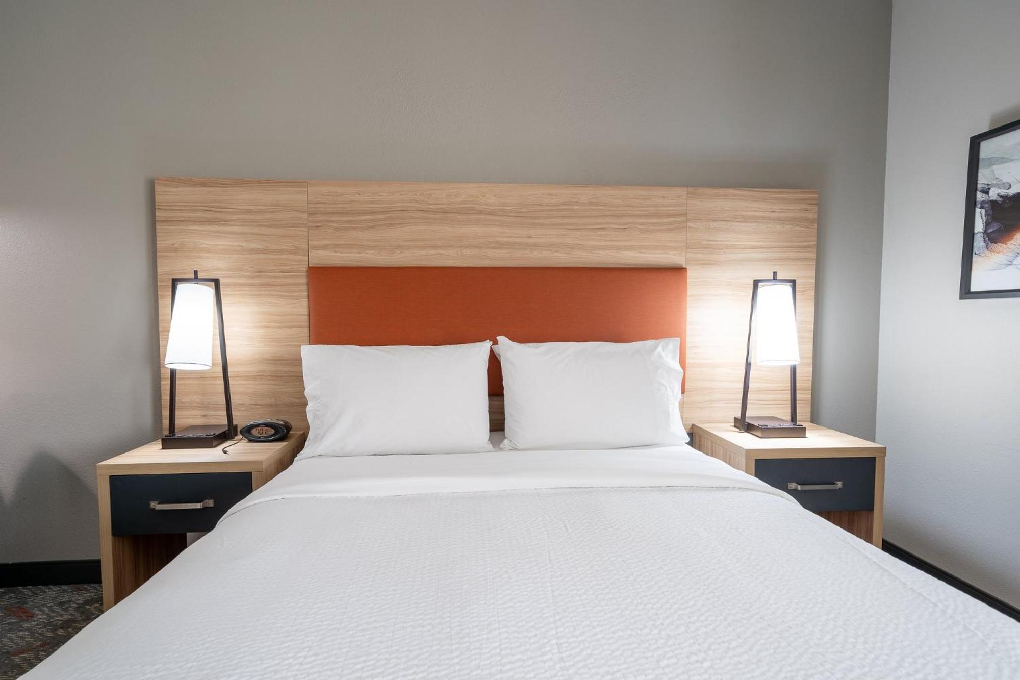 Candlewood Suites Baytown By Ihg Екстериор снимка